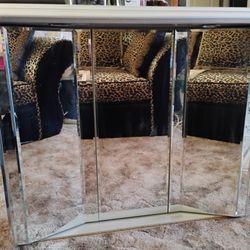 GORGEOUS 34" IMPORTED LIGHTED BEVELED MIRROR TRI-VIEW MIRRORED BATHROOM MEDICINE CABINET ~ NEEDS ELECTRICAL WORK