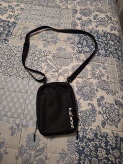 Lululemon Crossbody Bag / Shoulder Bag - Black