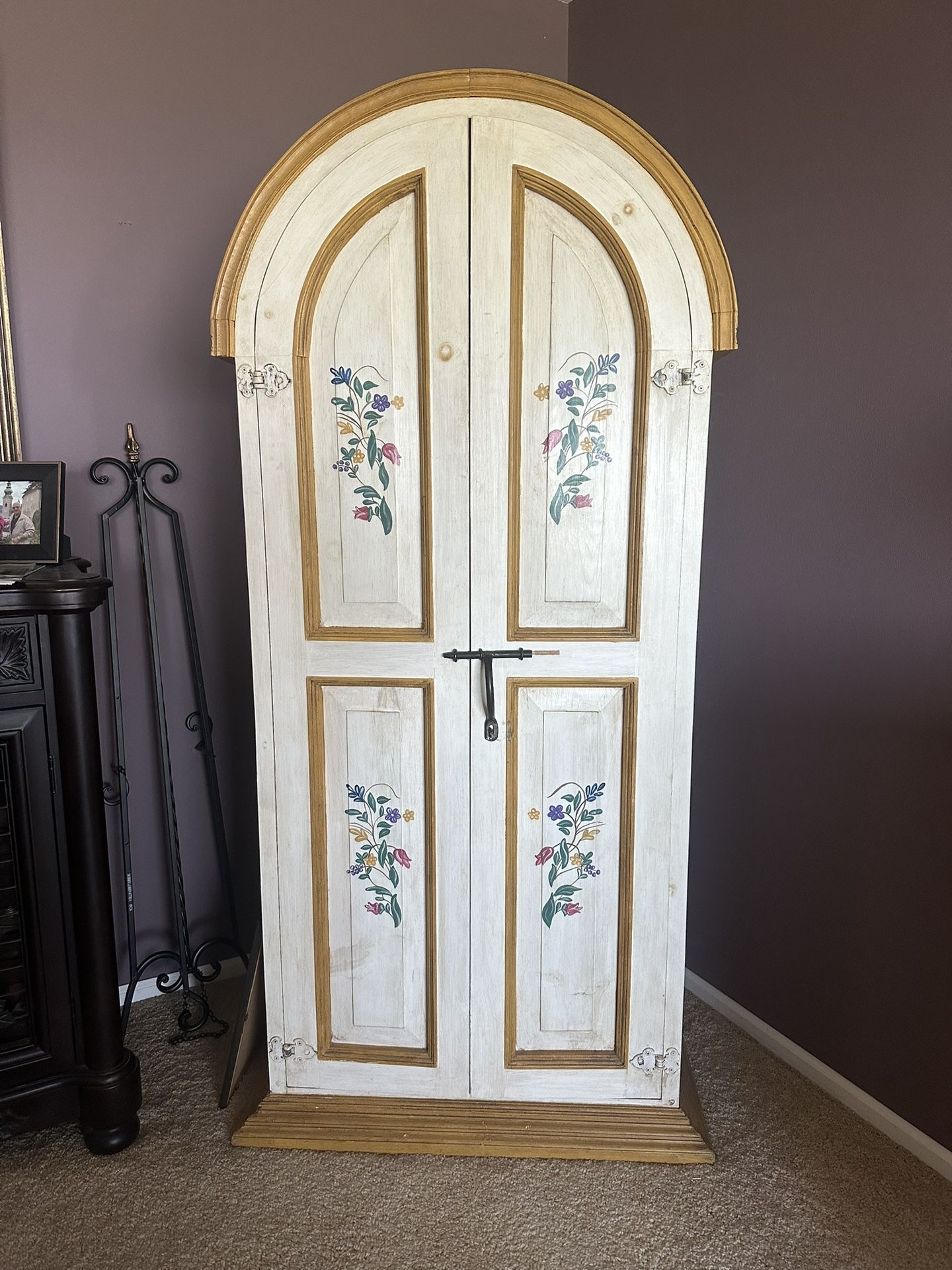 Vintage Hutch