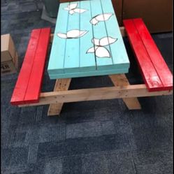 Kid’s Picnic Table