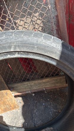 Tire 265/40r22 106v Nankang