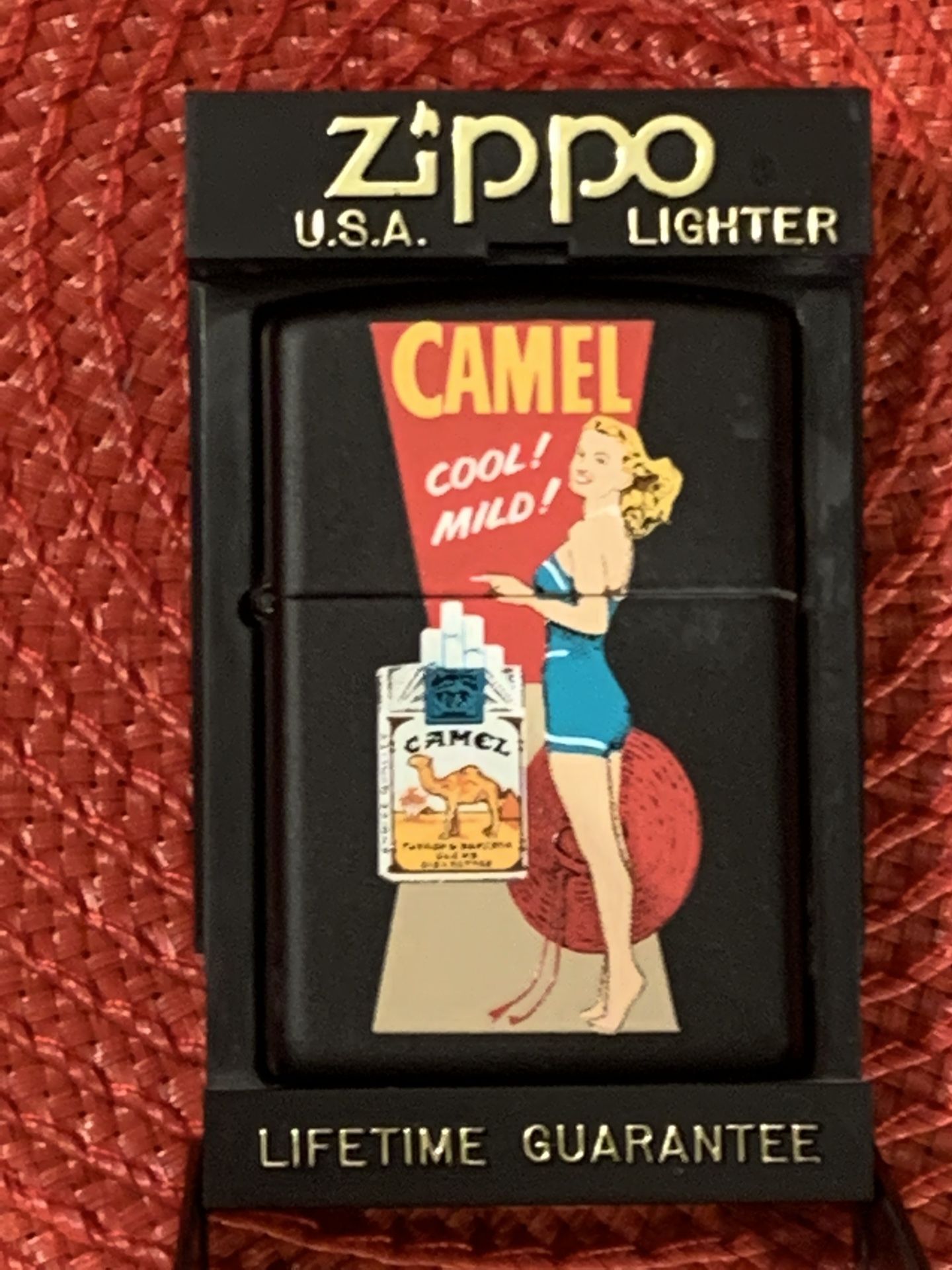 CAMEL “BEACH GIRL” LIGHTER