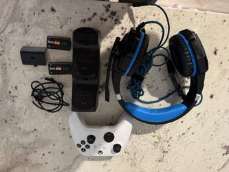 X Box Controller/charging Dock