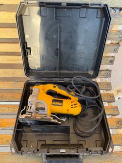 DW331 Dewalt VS orbital jig saw corded