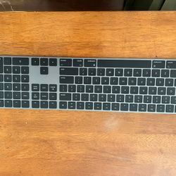 Apple Magic Keyboard 