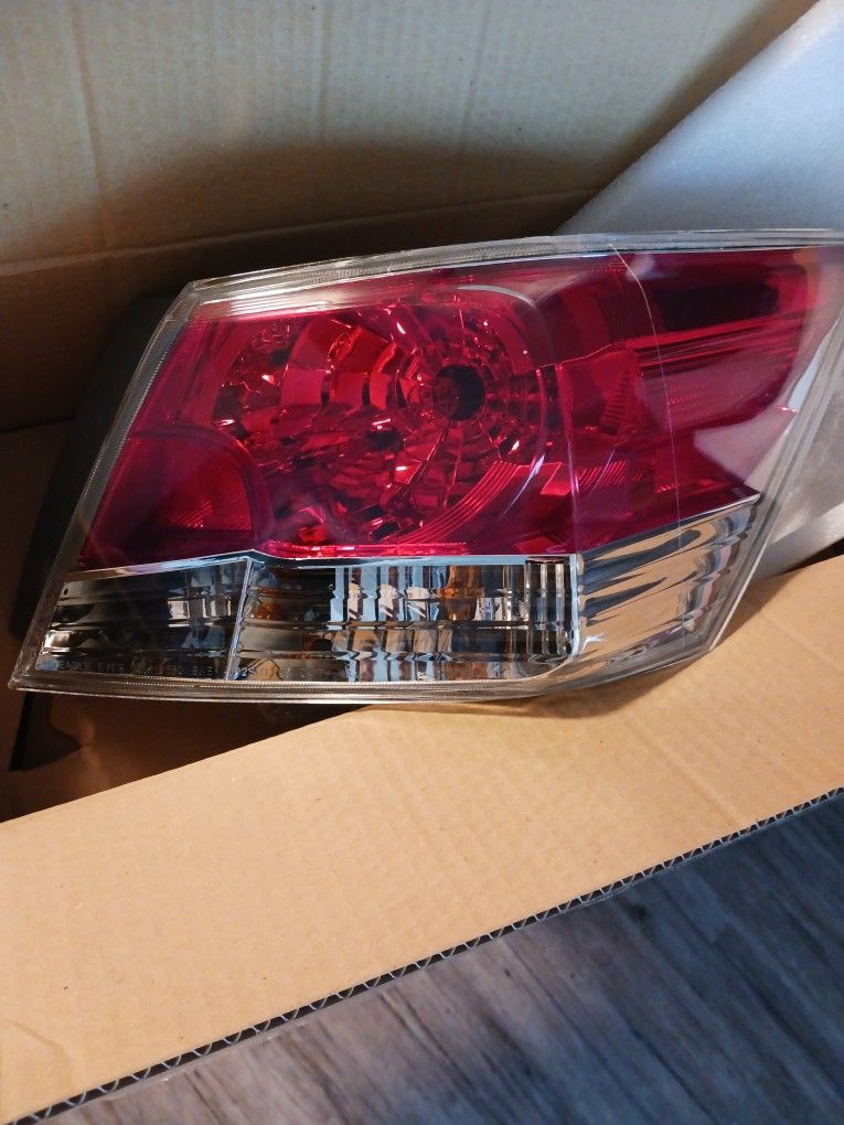 Taillight RH For Honda Accord 08 To 12 New 