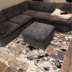 Sectional Sofa W/ Rug 