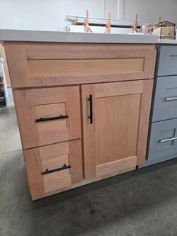 Beautiful Oakwood vanity bathroom 30"