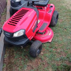 Riding Lawnmower 