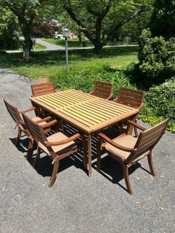 Crate and Barrel 7 piece hardwood outdoor dining set