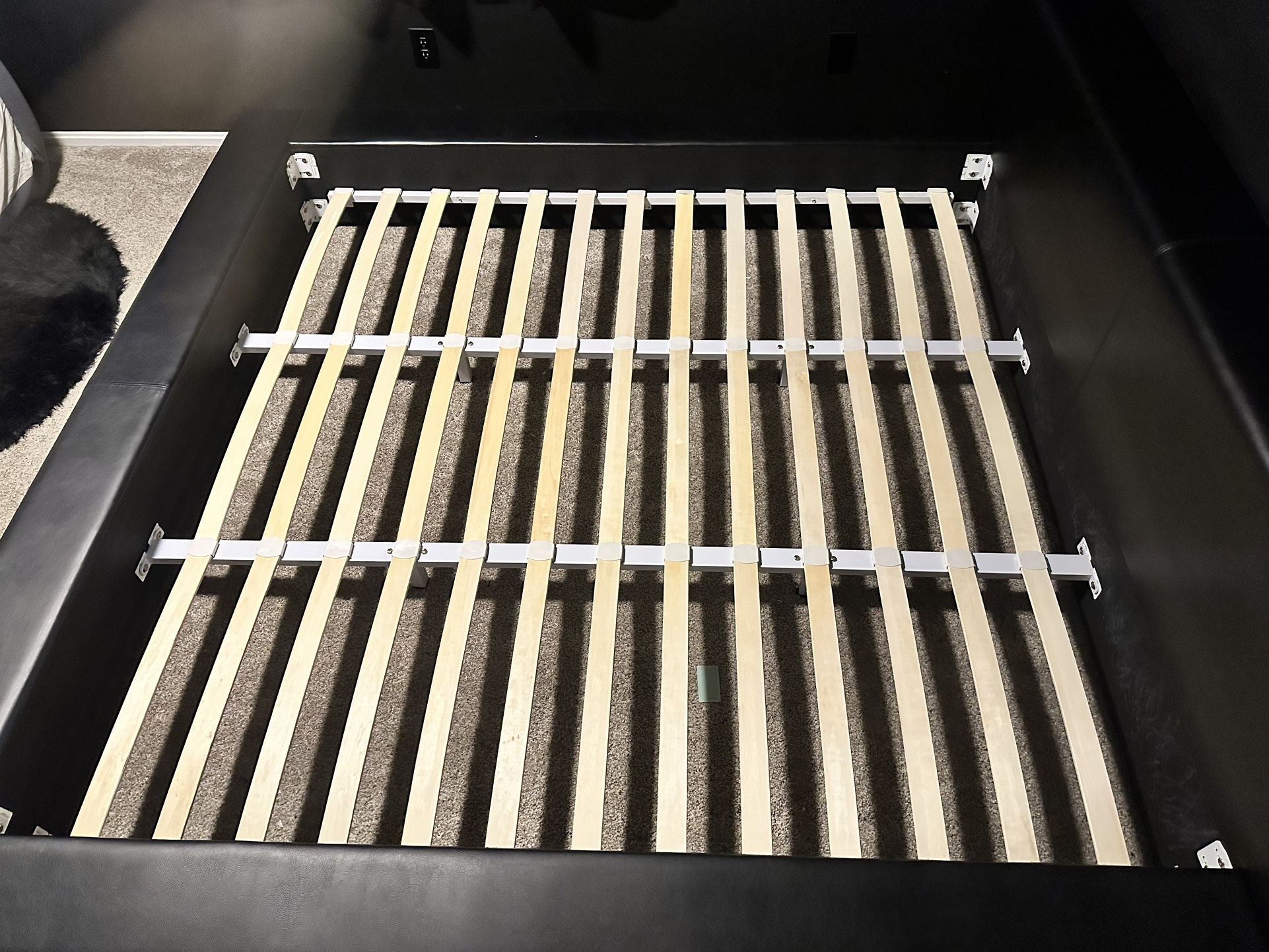 king bed frame and casper mattress