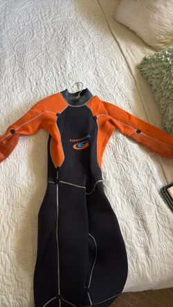 Women’s wetsuit