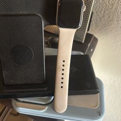 Pink Apple Watch 40mm Se 