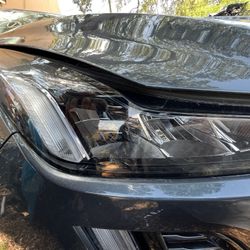 2020 2021 CADILLAC CT5 FRONT RIGHT PASSENGER SIDE HEADLIGHT