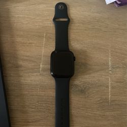 Series 7 Midnight Apple Watch