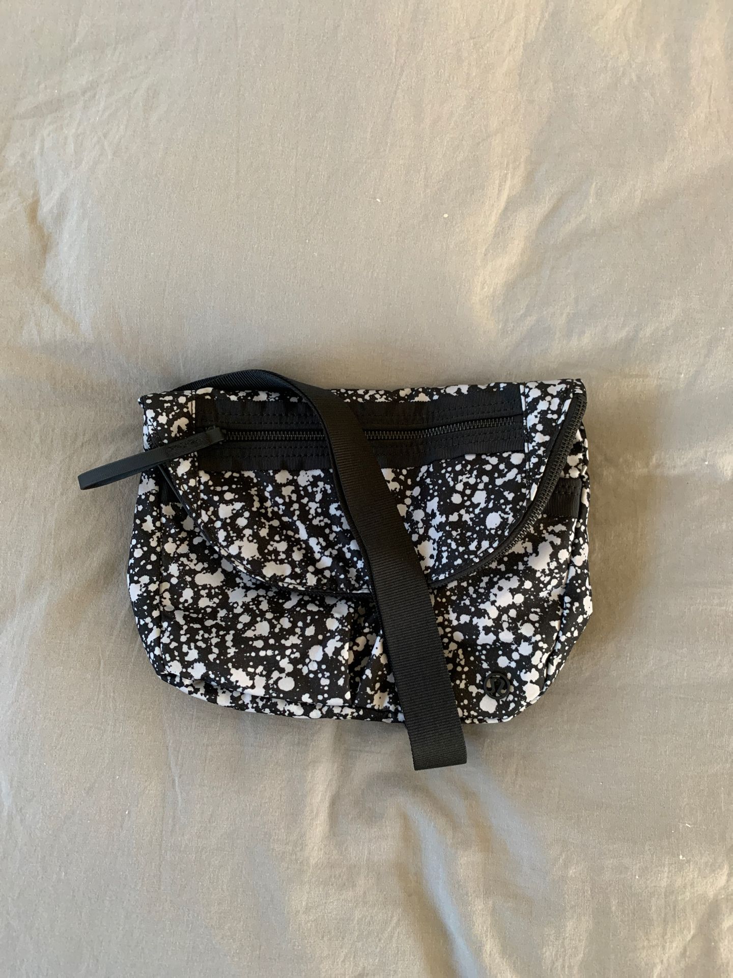 NEW Lululemom festival bag