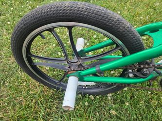 Bike bmx 20inches mogosse good condición interested text