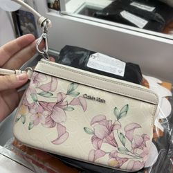 calvin klein purse/clutch/wrislet