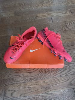 Nike Soccer Cleats Men’s Size 7