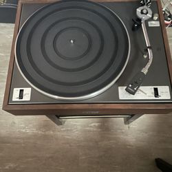 Vinyl Player In Great Condition $125