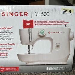 New Singer Sewing Machine M1500