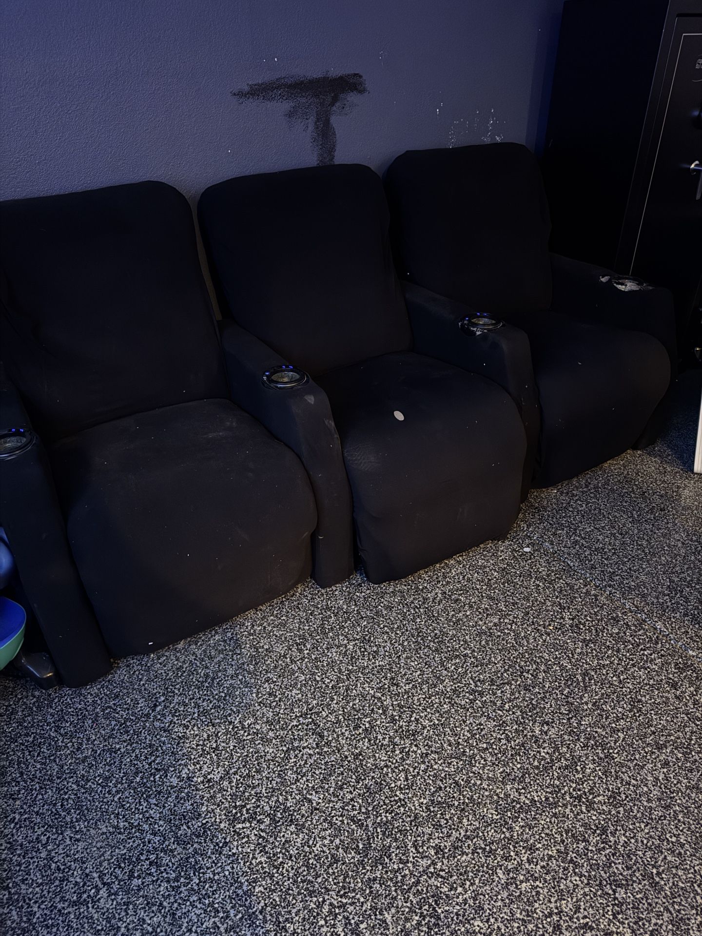 Theatre Seating Recliners ( Set Of 3)