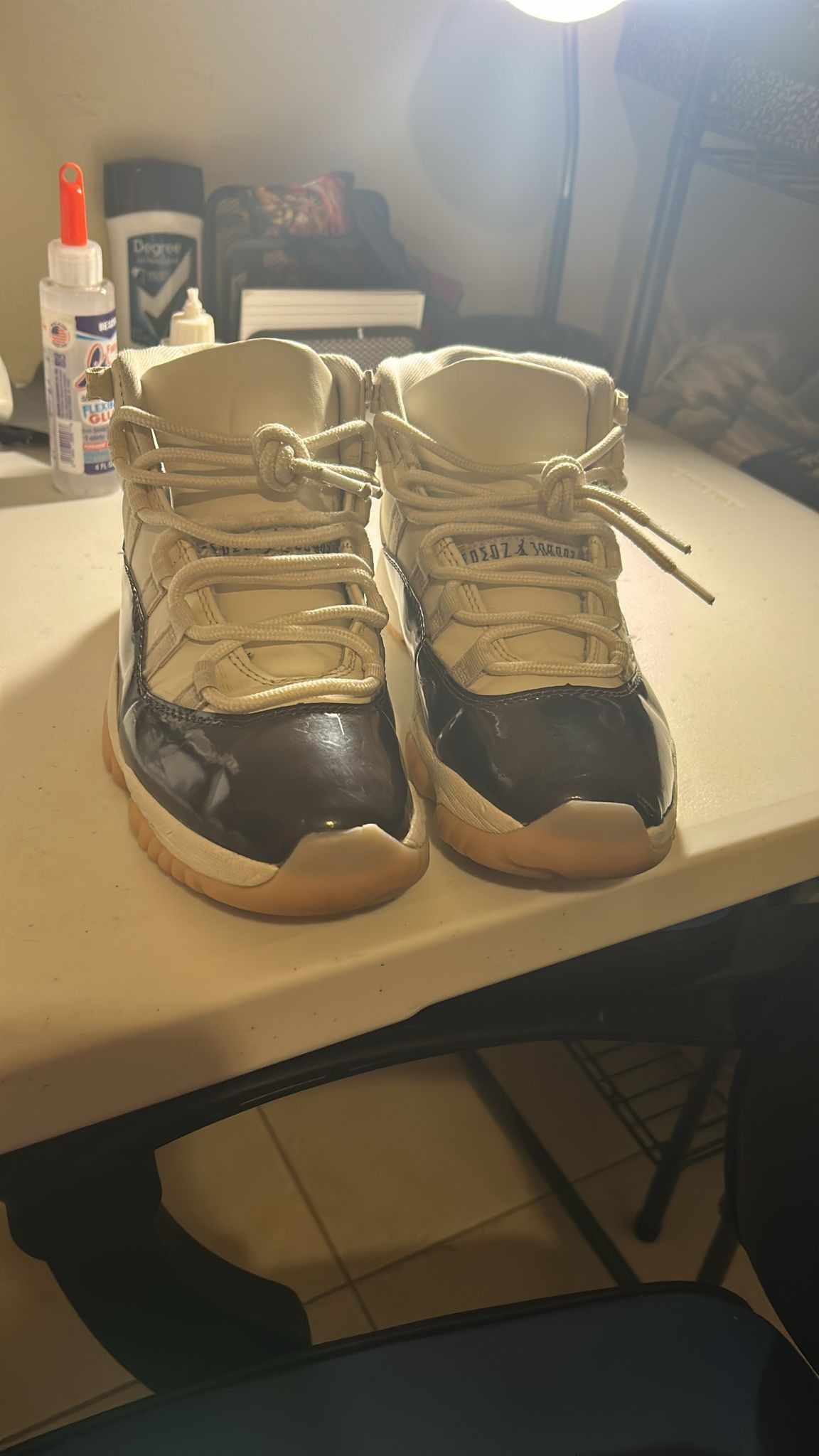 Jordan 11 Neapolitan Size 7 Men