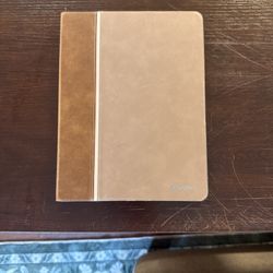 iPad Case 11inch (make an offer) 