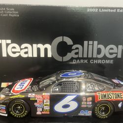 Team Caliber Dark Chrome 2002 KRAFT #6 Mark Martin NASCAR 1:24 Diecast Car