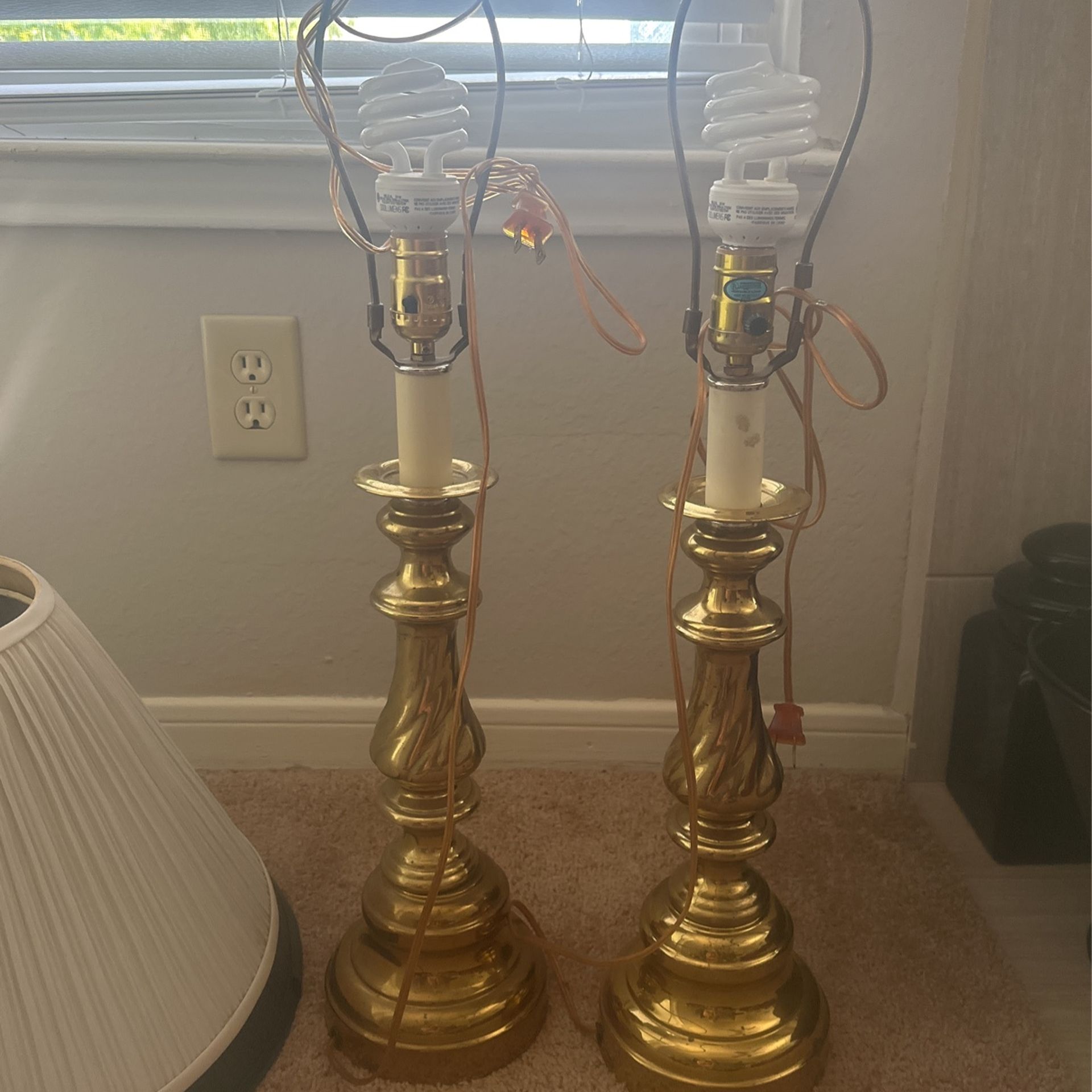 Two Lamps With Lamp Shades Included