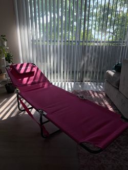 SunsetFold Portable Beach Lounge Chair – $20