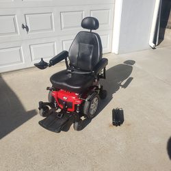 Jazzy 600 ES Power Wheelchair Very Clean & Quiet