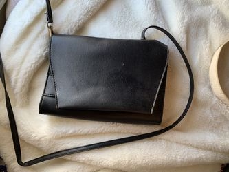 Black Crossbody