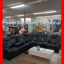 😍 Power Leather Reclining Sectional 