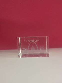 The Gateway Arch etched crystal b.o