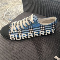 Burberry Shoe Men’s Size 44 Or 10.5/11