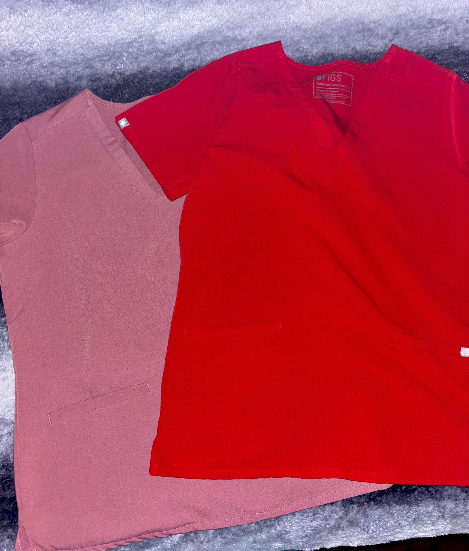 FIGS SCRUBS Top