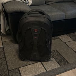 TUMI Suitcase - Roll On
