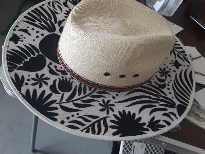 Brand New Hat In Weeki Wachee Spring Hill