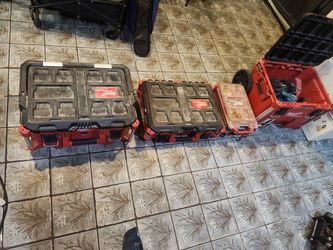 Milwaukee packout