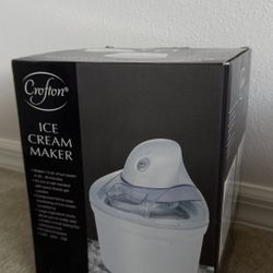 Crofton 6139-11 Electric Ice Cream Maker 1.5 qt White Quick-Freeze Large Chute