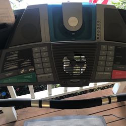 Pro form 765i Folding Treadmill for Sale in Gig Harbor WA OfferUp
