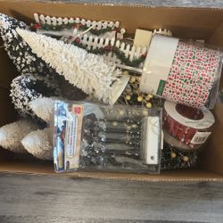 Miscellaneous trees fences light posts cobblestone candycane fence