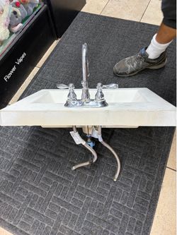 White Sink & Chrome Faucet (CABINET BASE NOT INCLUDED)