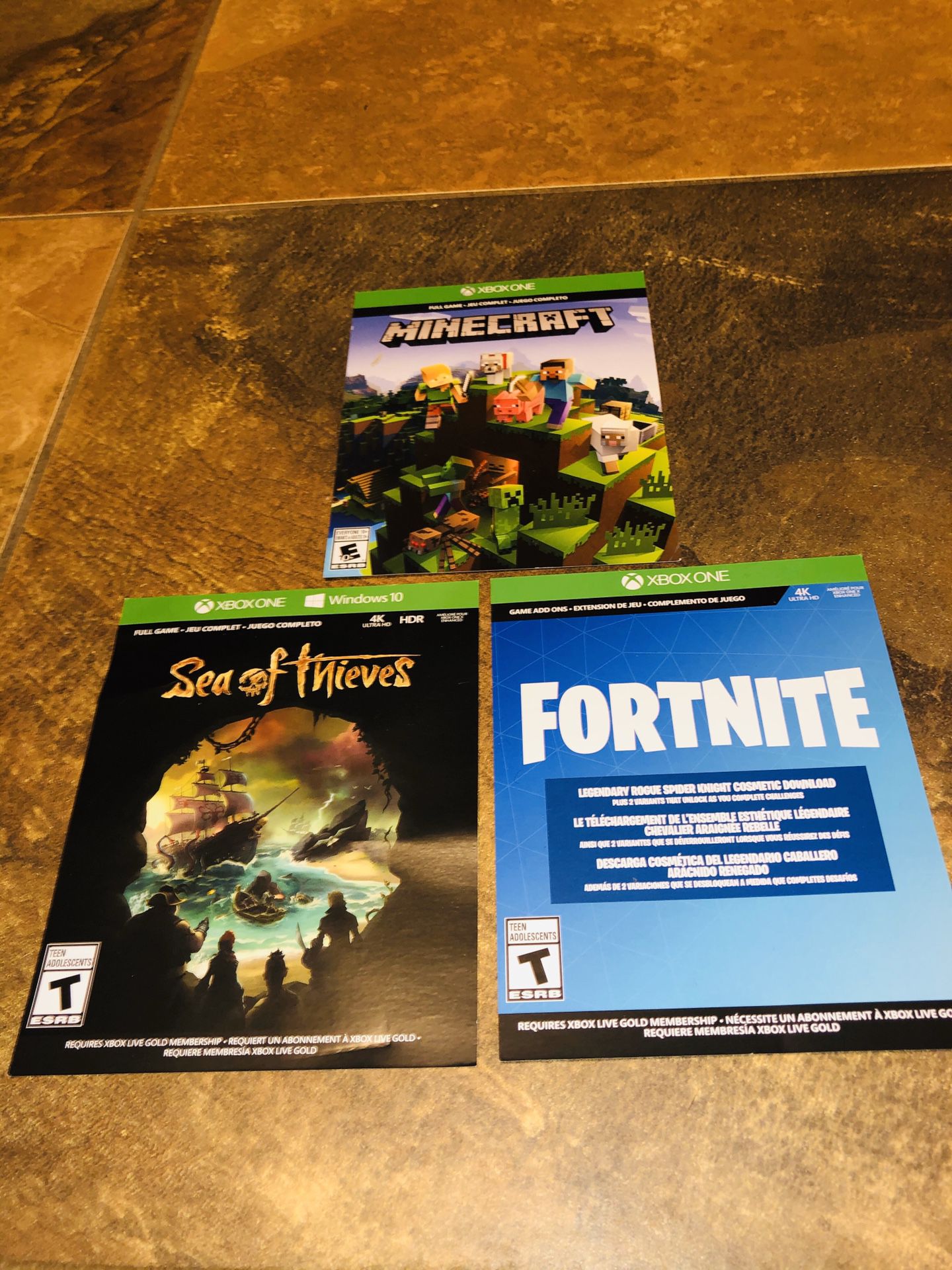 Mine craft, sea of thieves (Xbox one) games