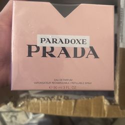 Paradoxe Prada