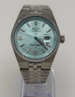 Silver Watch – Mint Green Dial & Stainless Steel Style