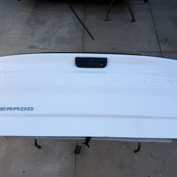 White Chevy Silverado Tailgate 2020