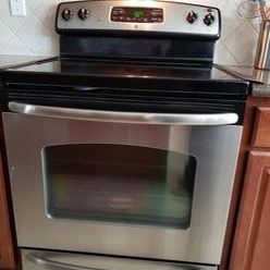 GE Glass Stainless Top Oven 