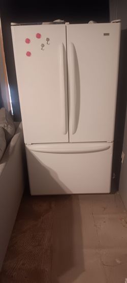 Refridgerator